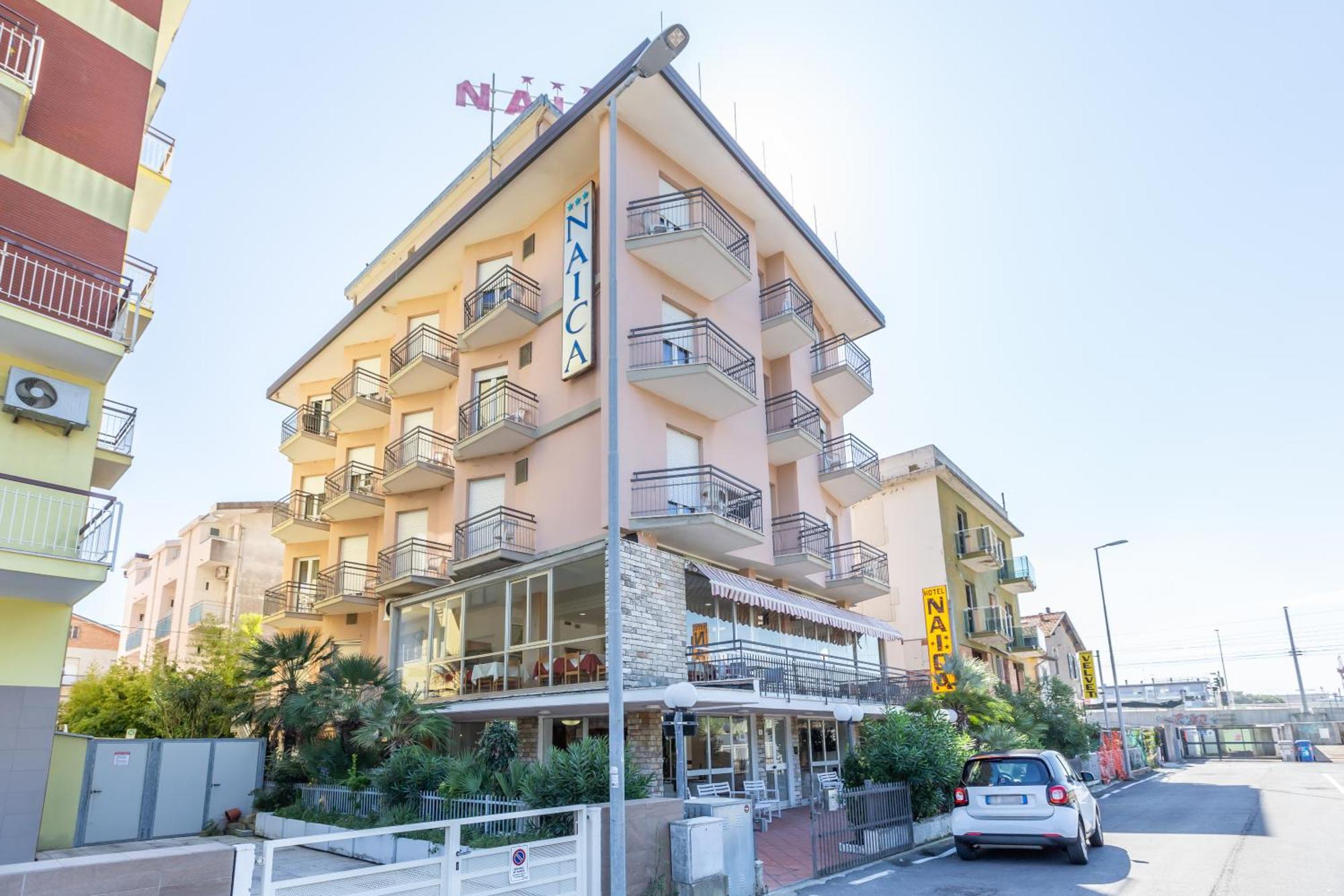 Hotel Naica リミニ エクステリア 写真